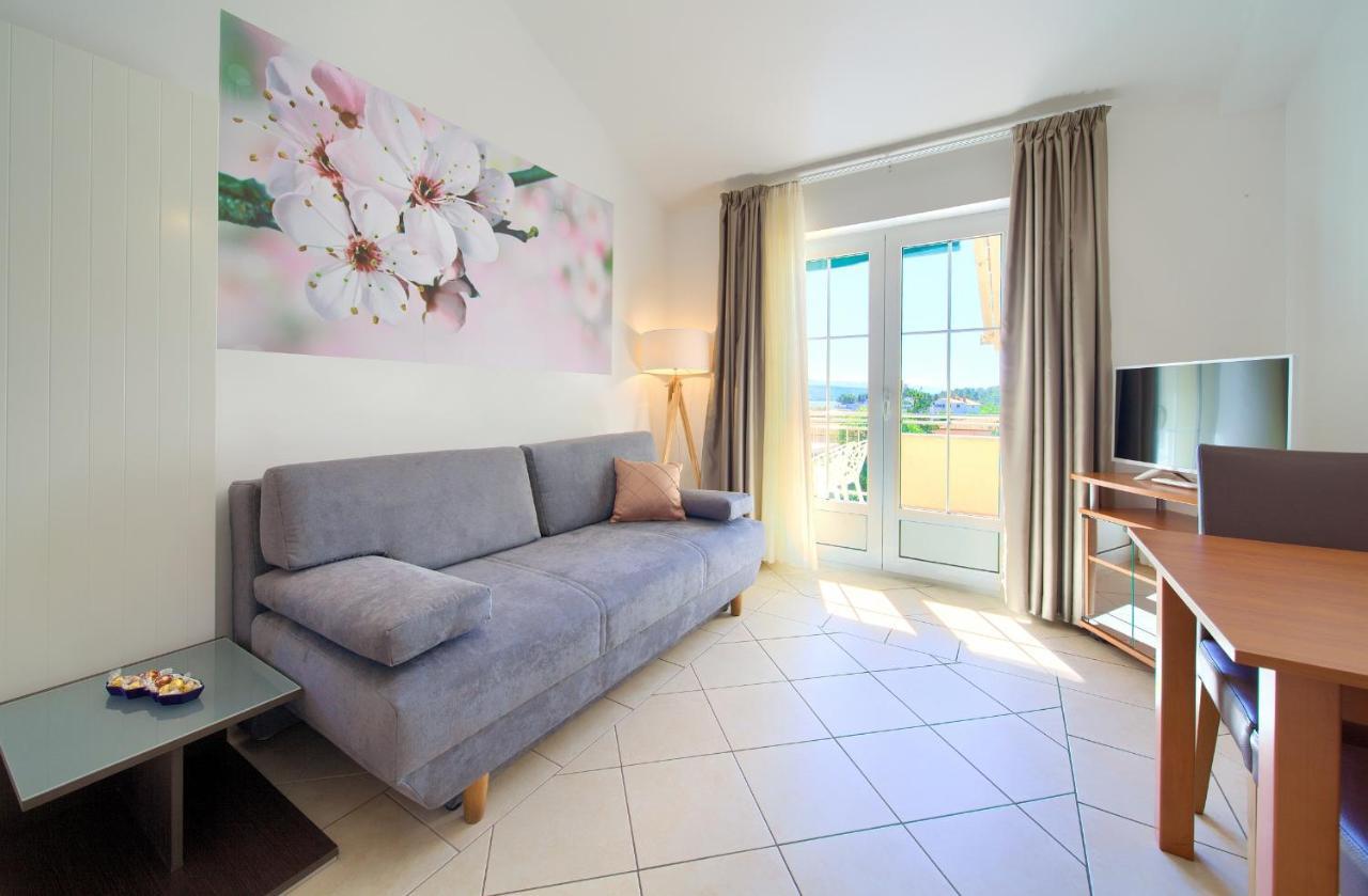 Apartments Adria Danka Krk Town Εξωτερικό φωτογραφία