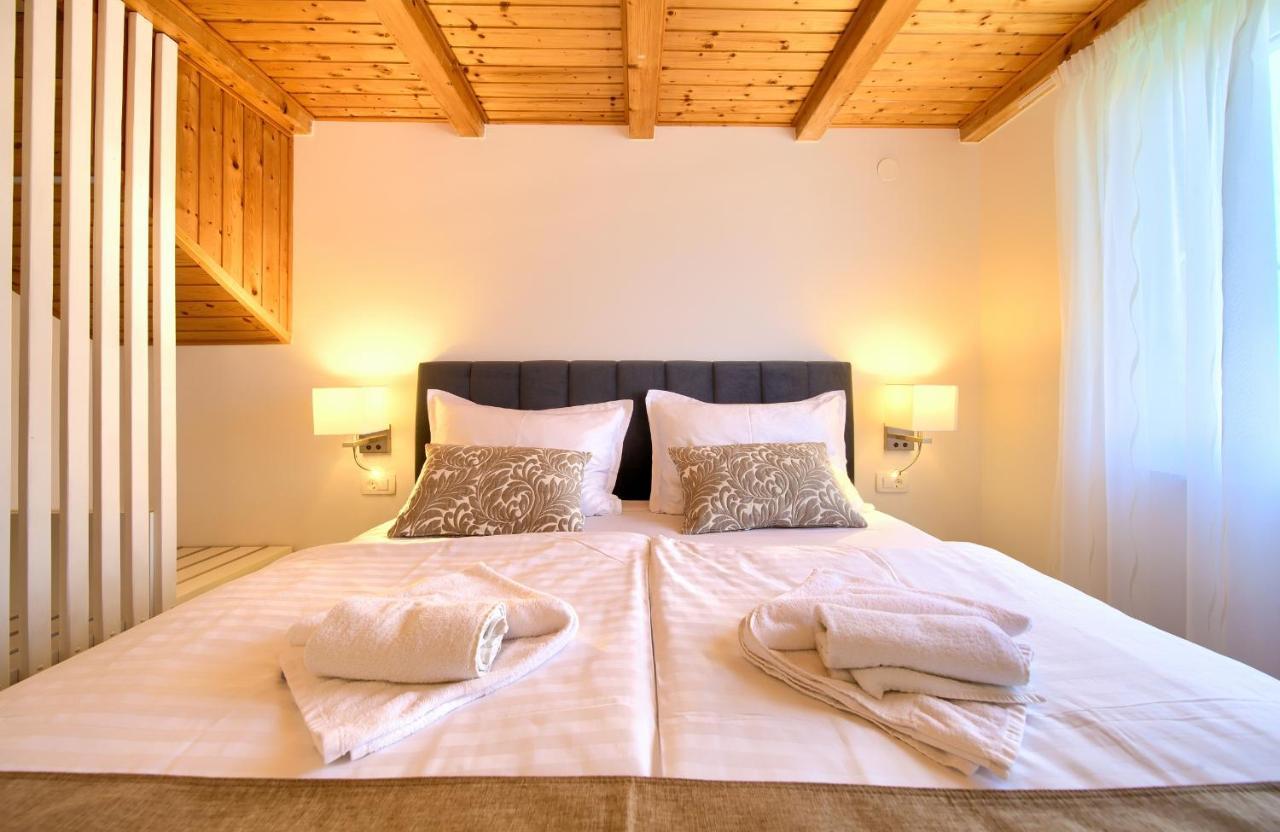Apartments Adria Danka Krk Town Εξωτερικό φωτογραφία