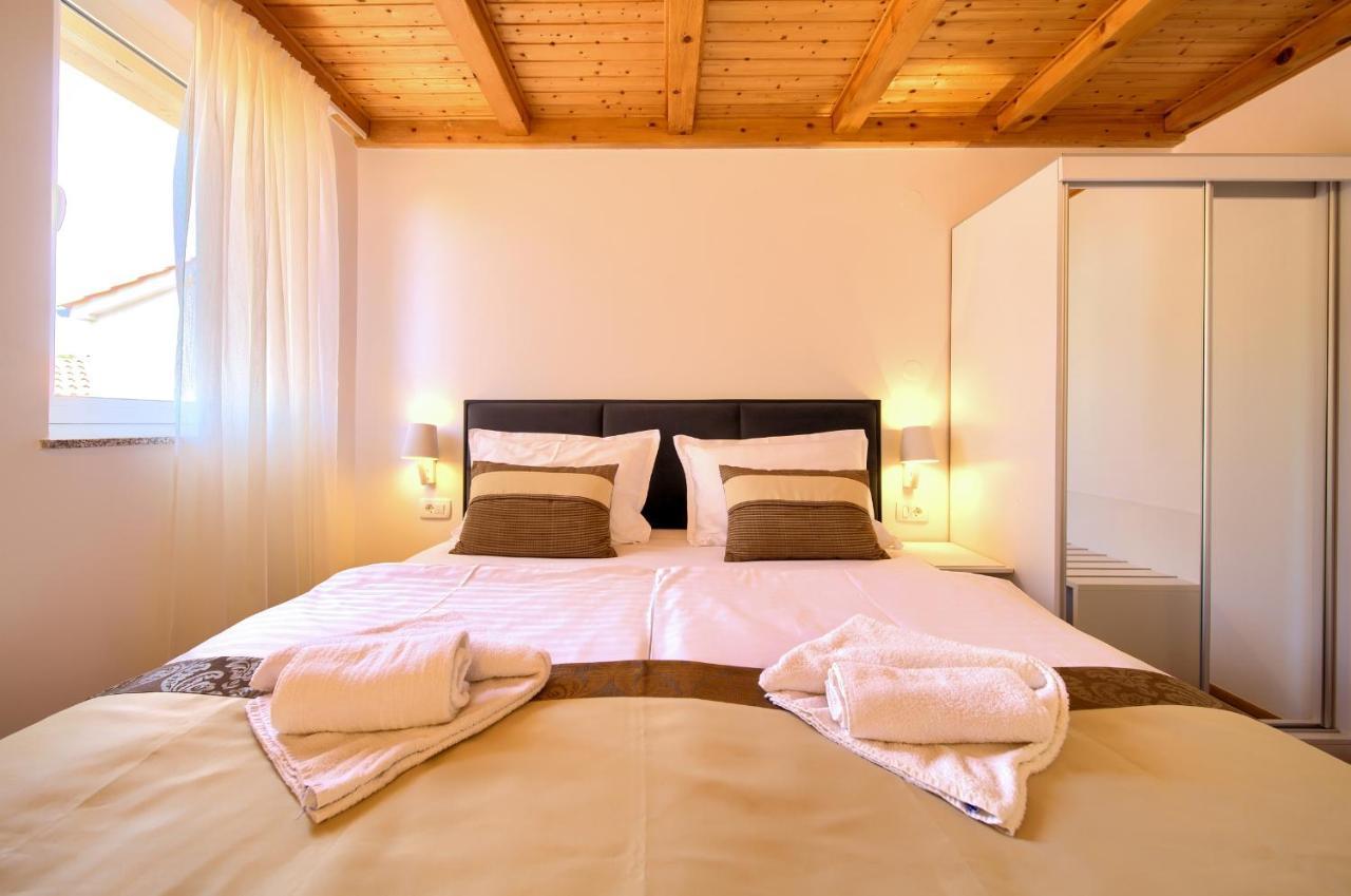 Apartments Adria Danka Krk Town Εξωτερικό φωτογραφία